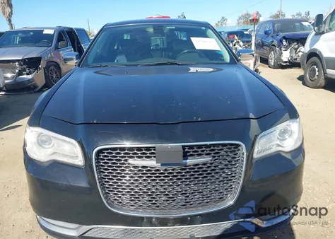 2015 Chrysler 300C из США, поврежденный, VIN 2C3CCAEG7FH779924